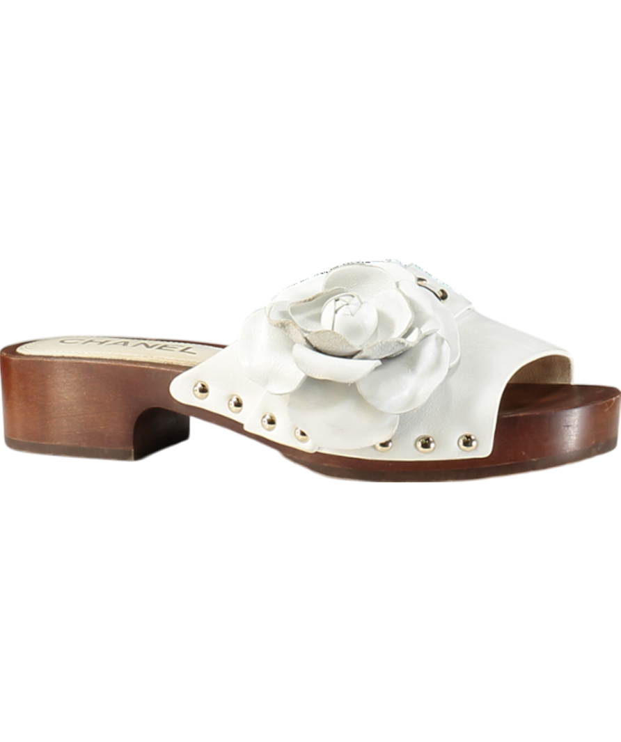 CHANEL White Calfskin Camellia Clogswith Silver “CC” Logo  UK 2 EU 35 👠