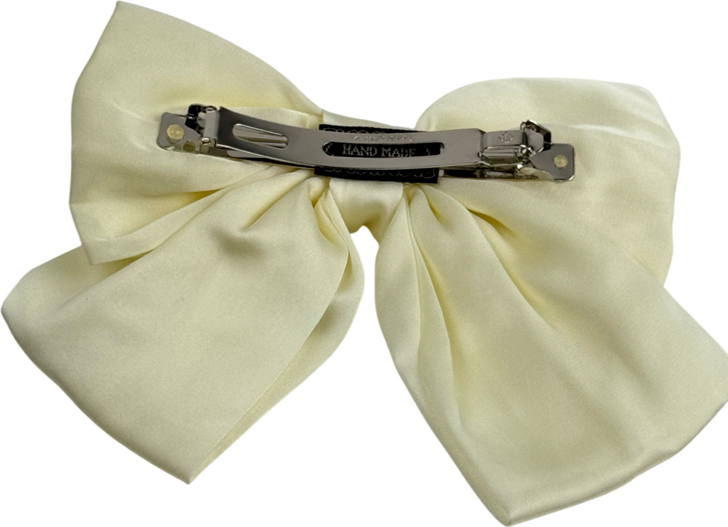 ANISA SOJKA Cream Satin Large Bow Hair Clip One Size