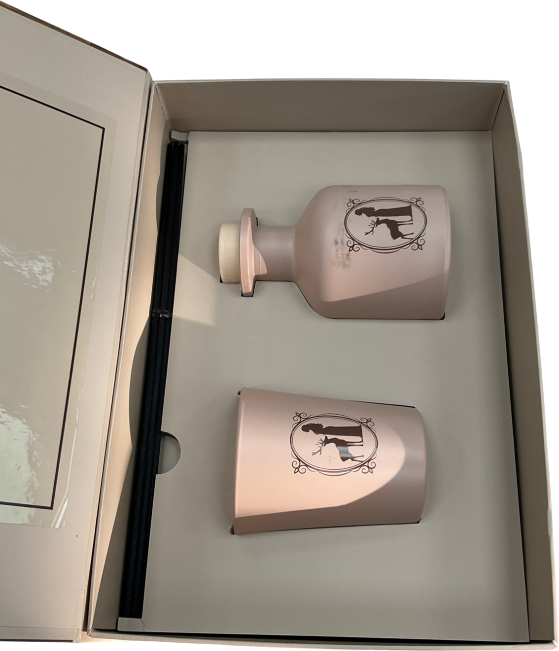 Fiolas White Ephesus Diffuser – Candle Set One Size