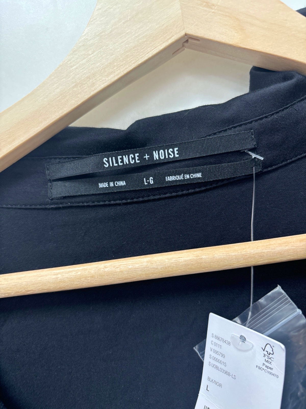Silence + Noise Black Button-Up Long Sleeve Top UK L
