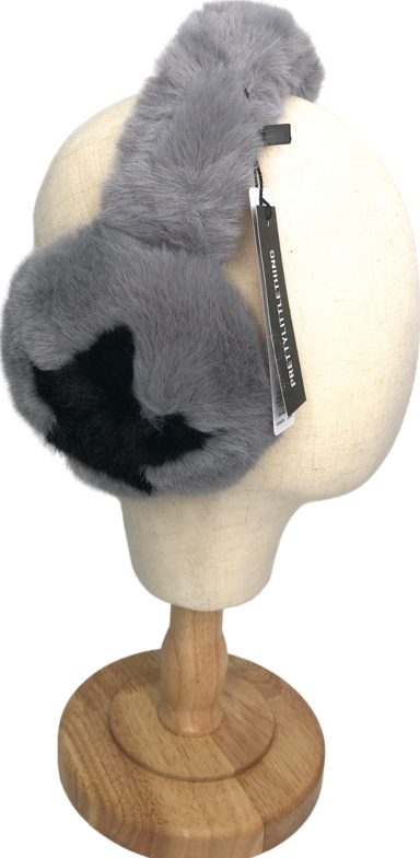 PrettyLittleThing Grey Fluffy Star Ear Muffs One Size