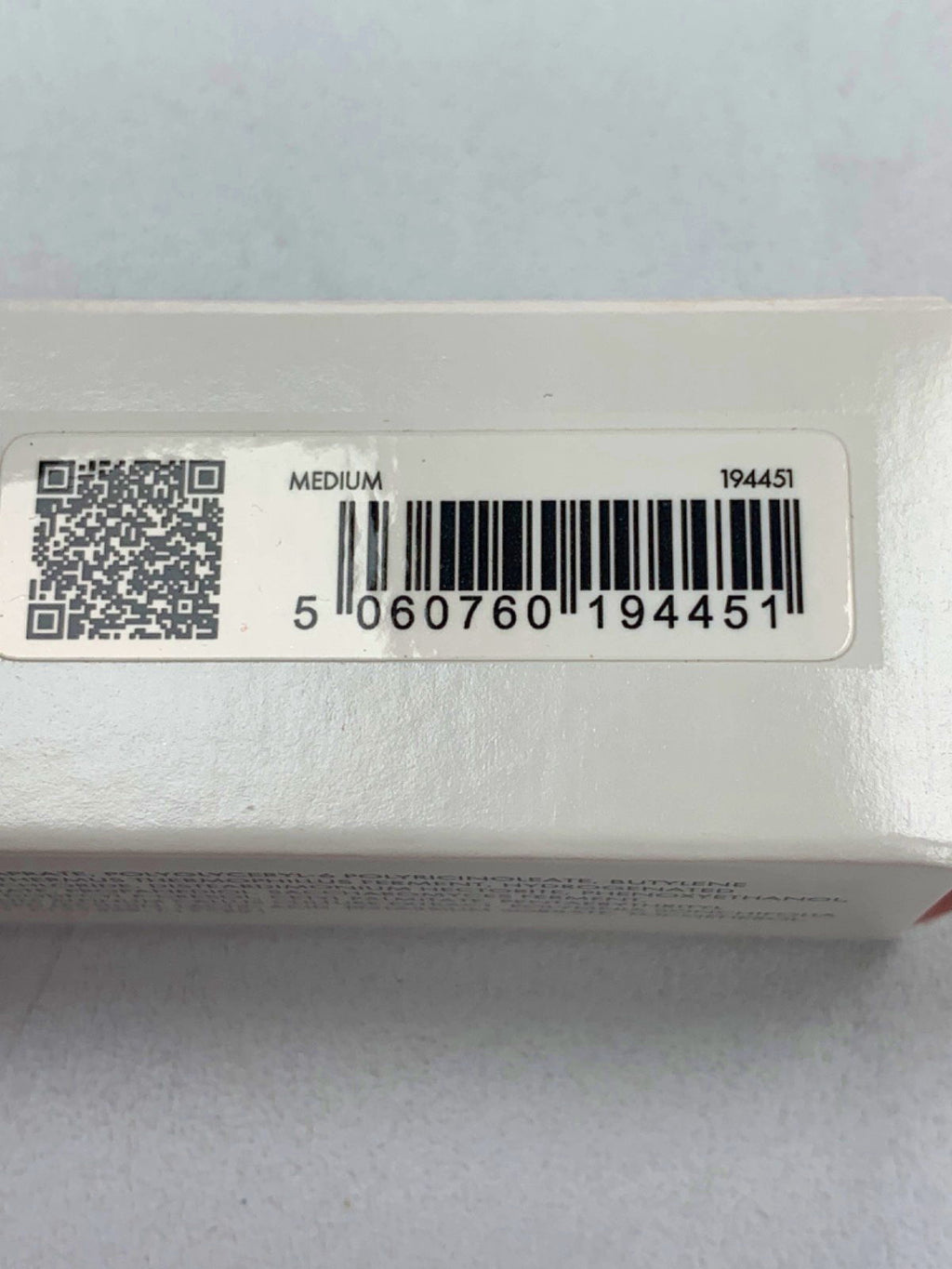 Beauty Pie Luminous Mineral Skin Tint Broad Spectrum SPF40 Sunscreen Medium 30ml