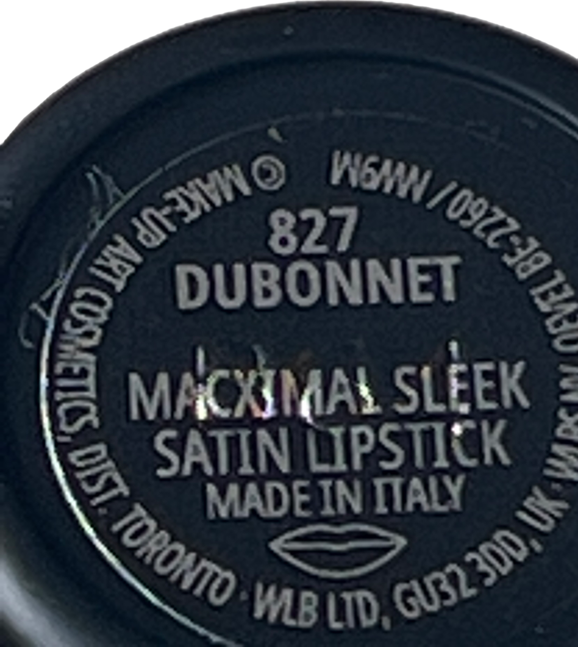 MAC Lipstick 827 One size