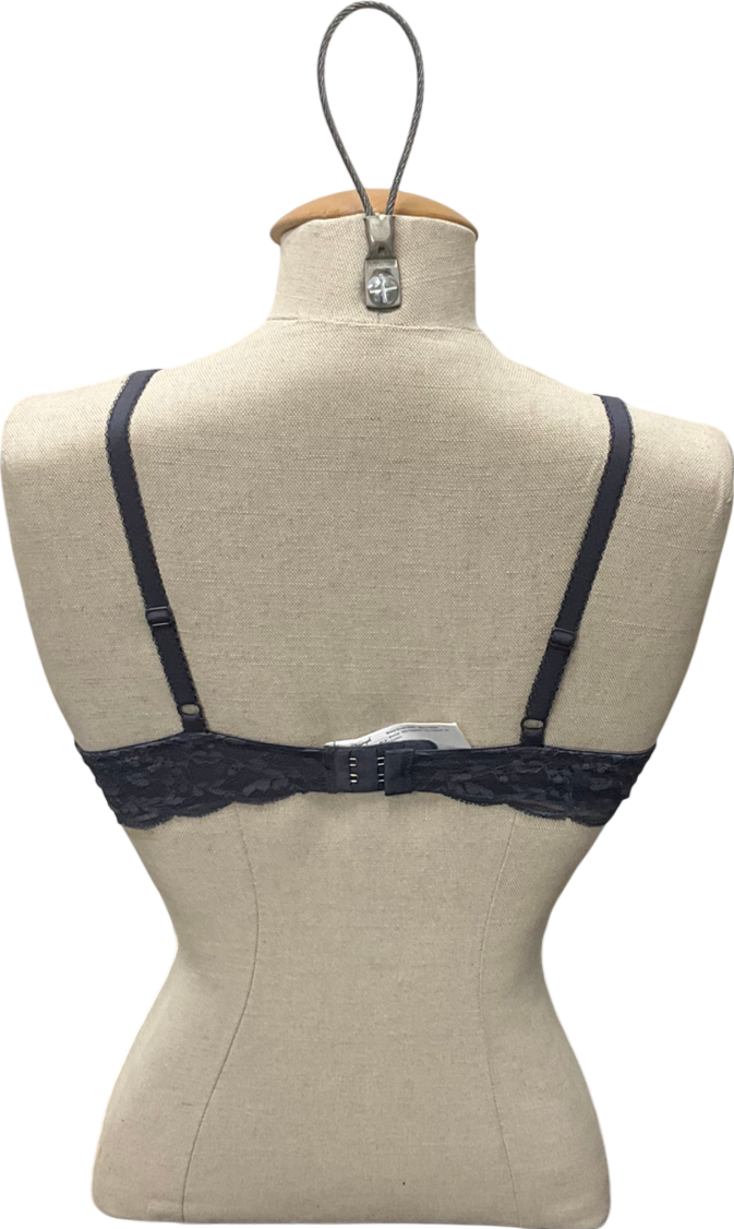 Triumph Purple Sensual Spotlight UK 10