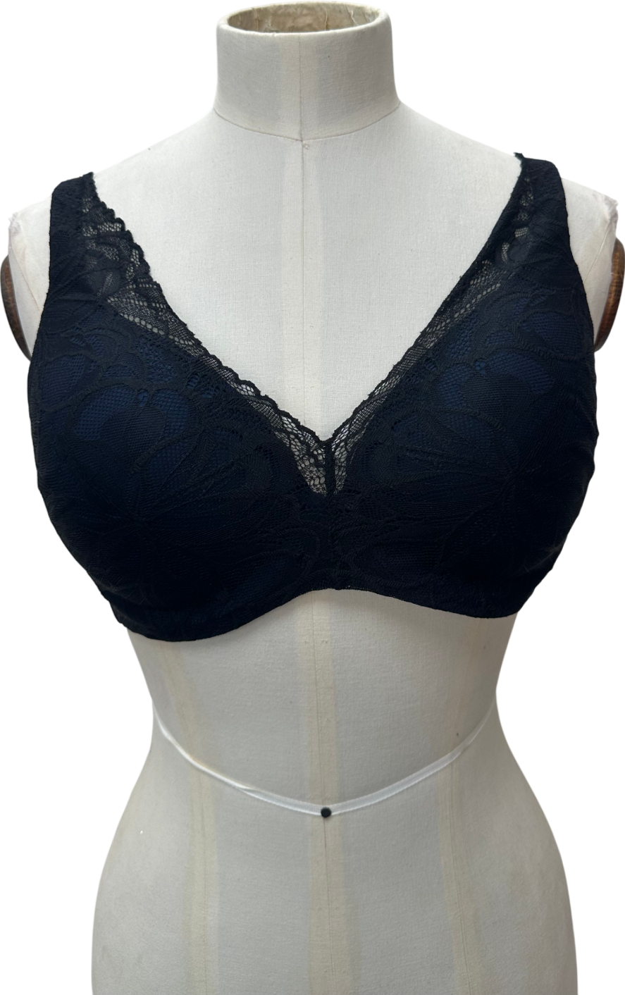 Triumph Black Body Make-up Illusion Lace UK 34D