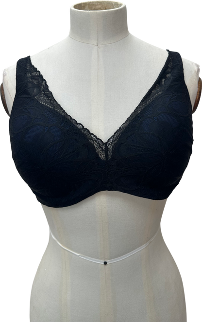 Triumph Black Body Make-up Illusion Lace UK 34D