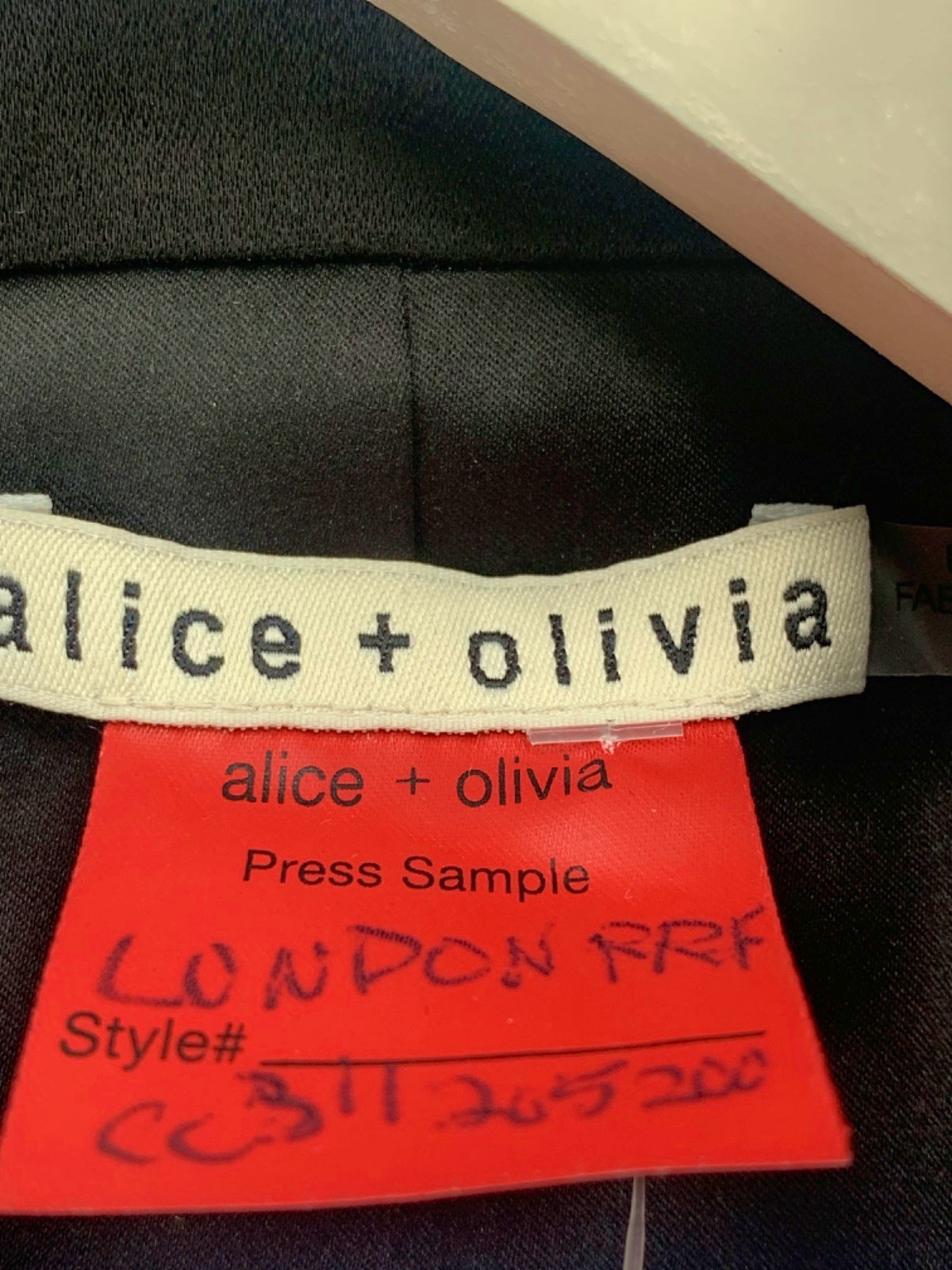 Alice + Olivia Black Cropped Blazer UK S