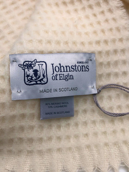 Johnstons of Elgin Cream Waffle Knit Scarf