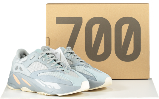 adidas Blue Yeezy Boost 700 UK 7.5 EU 41.5 👞
