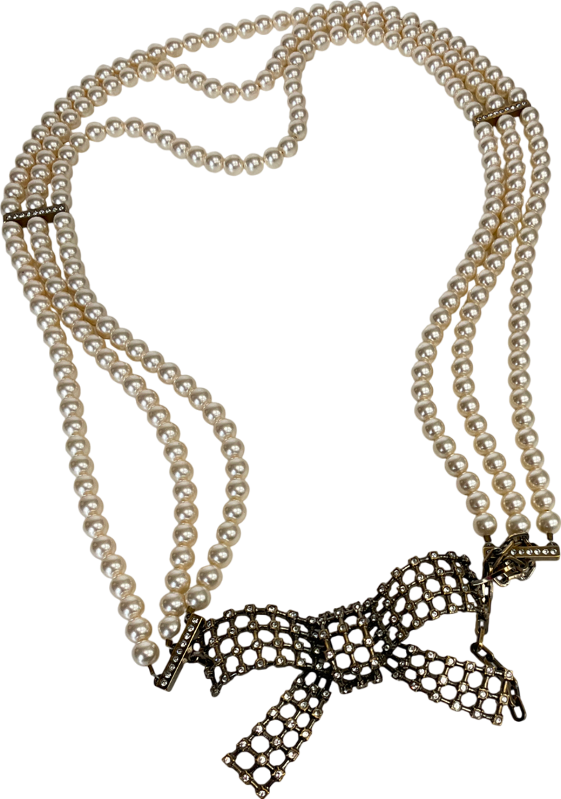 White Three Row Vintage Pearl Bow Belt
