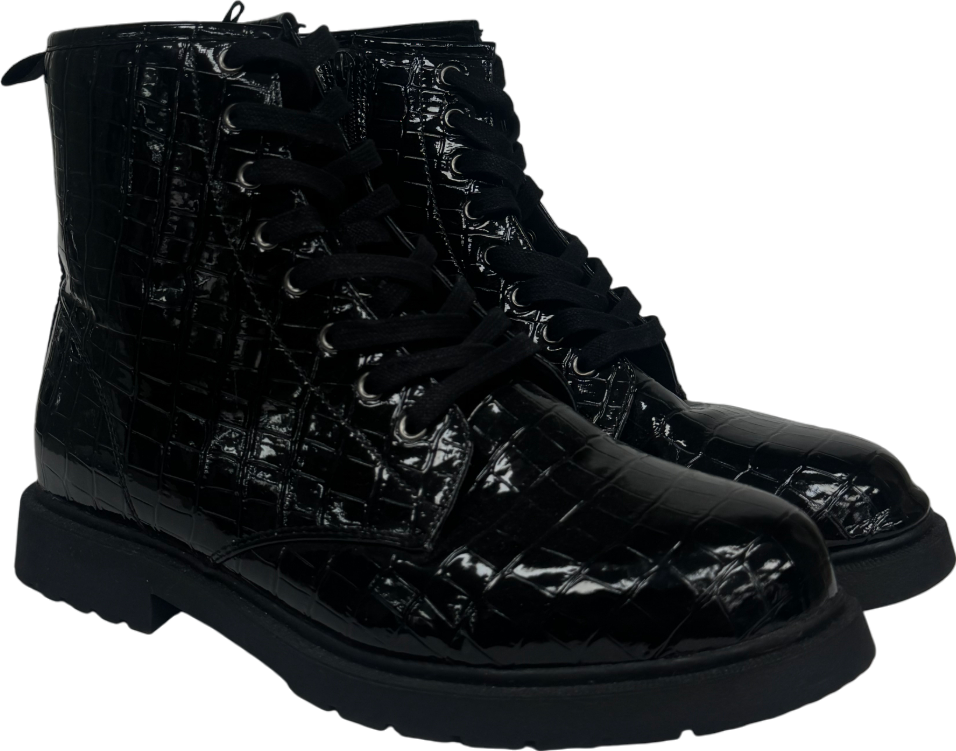 Limited collection Black Leather Effect Boots UK 9 EU 42 👠