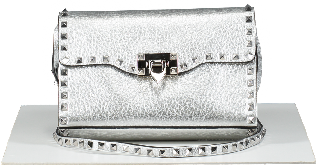 Valentino Garavani Metallic pebbled leather Rockstud Flip Lock Flap Bag Silver