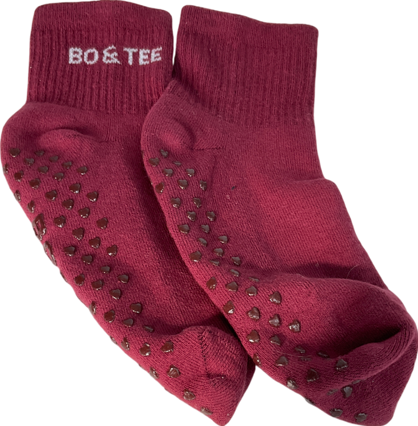 Bo + Tee Red Ribbed Socks One Size