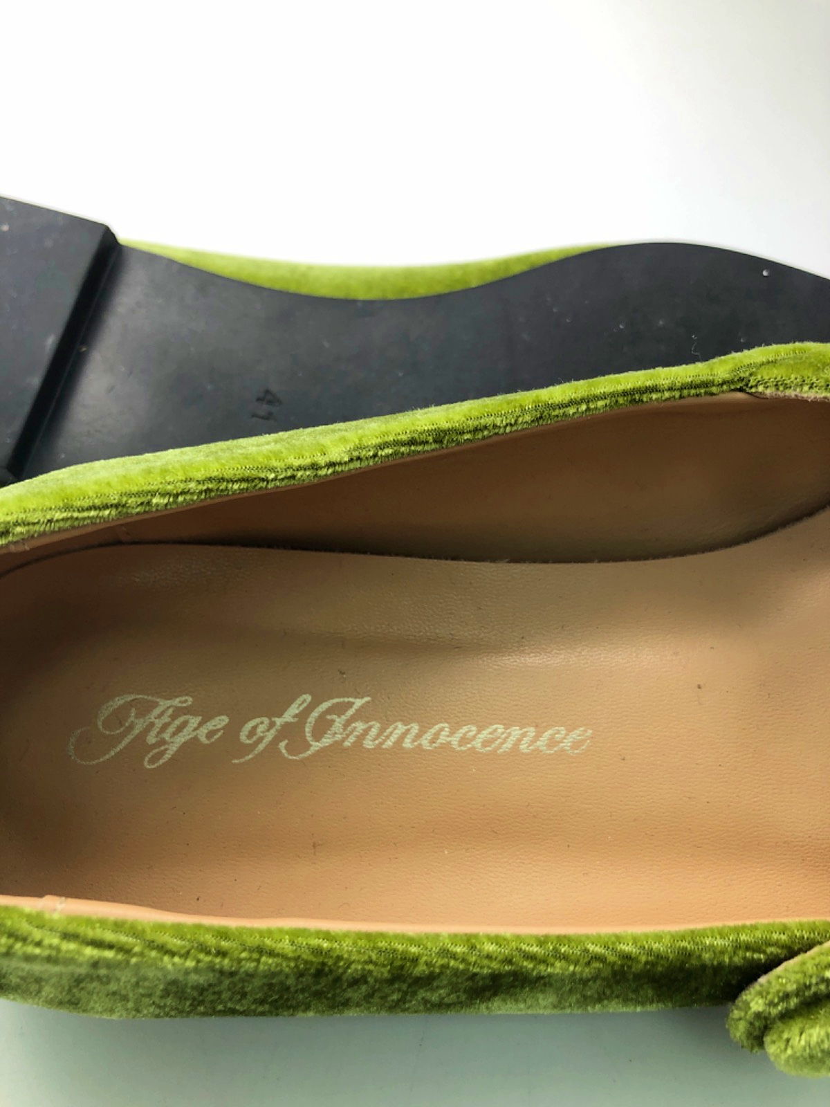 Age of Innocence Green Velvet Mary Jane Flats EU 41 UK 7.5 Reliked