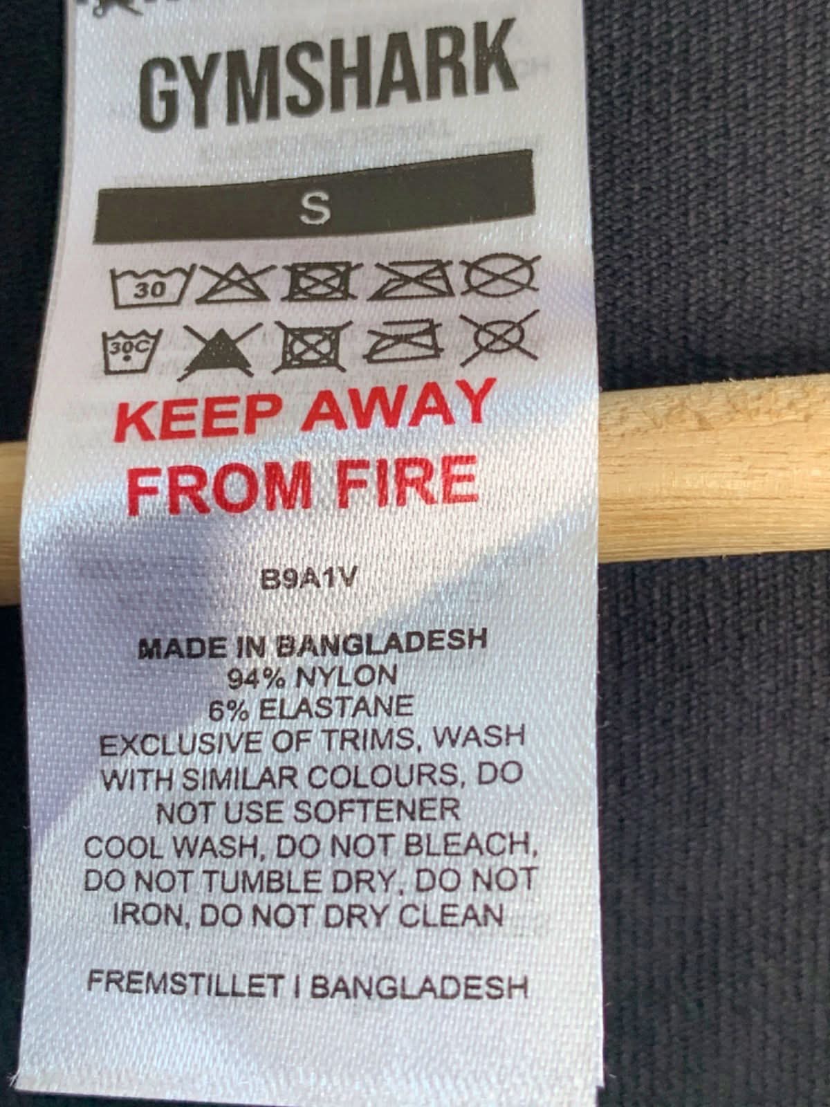 Gymshark Black Gains Seamless Fitted Crop Top S