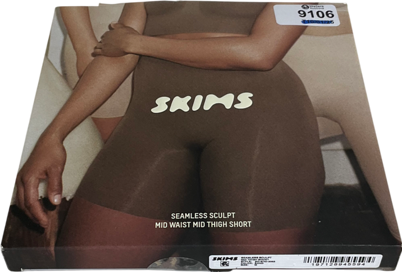 SKIMS Cream Seamless Sculpt Mid Waist Mid Thigh Short - Sand UK M