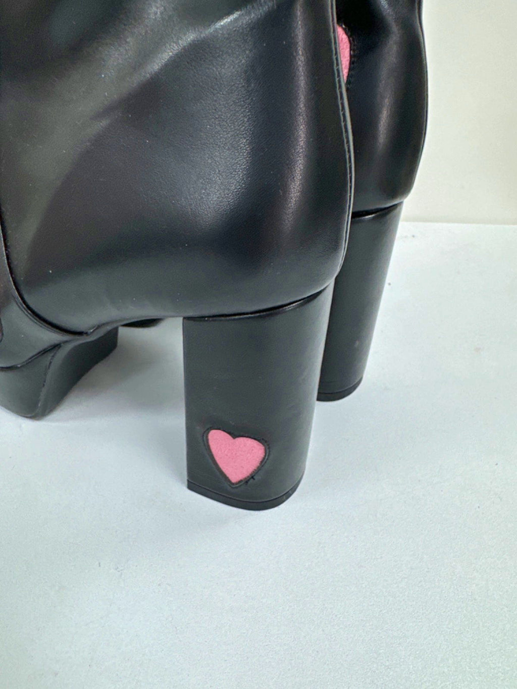 La MODA Black/Pink Heart Detail Platform Boots EU 41 UK 8