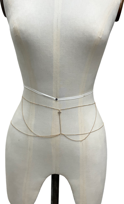 Lili Claspe Body Chain One Size