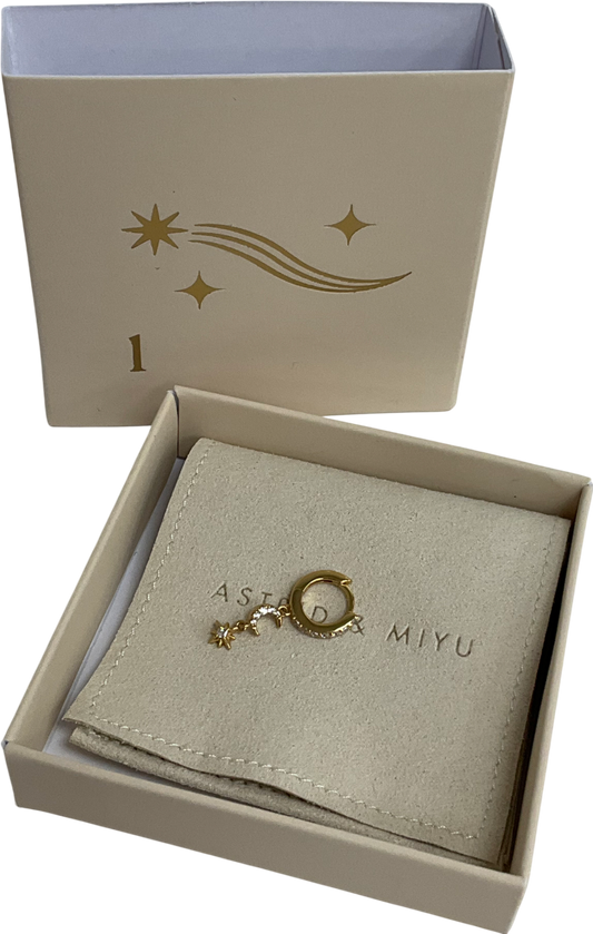 Astrid & Miyu Gold Star & Moon Charm Huggies In Gold One Size