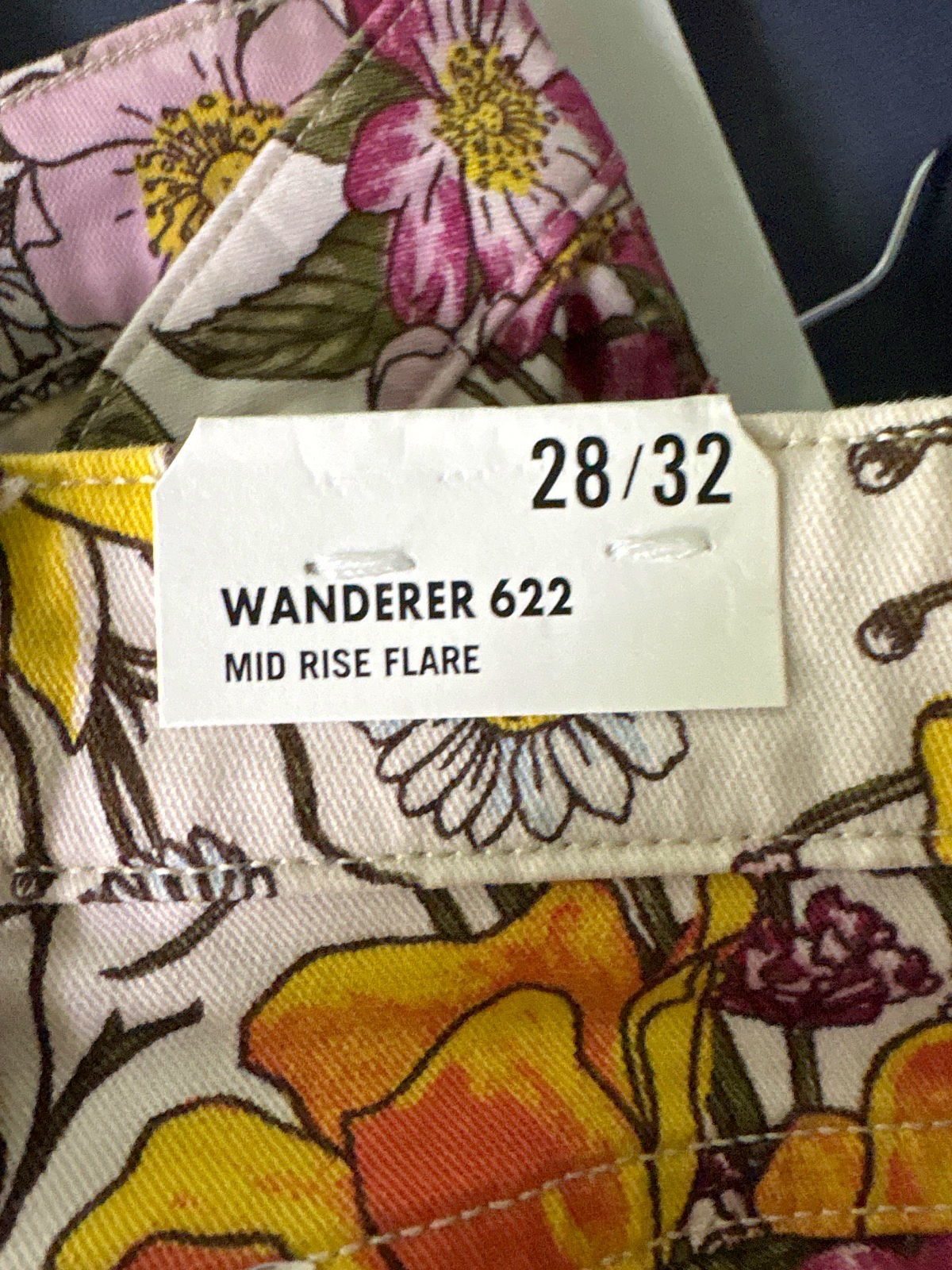 Wrangler Floral Wanderer 622 Mid Rise Flare Trousers UK W28 L32