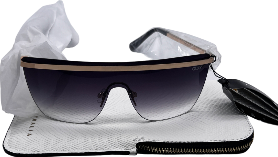 QUAY Blue Get Right Sunglasses in case