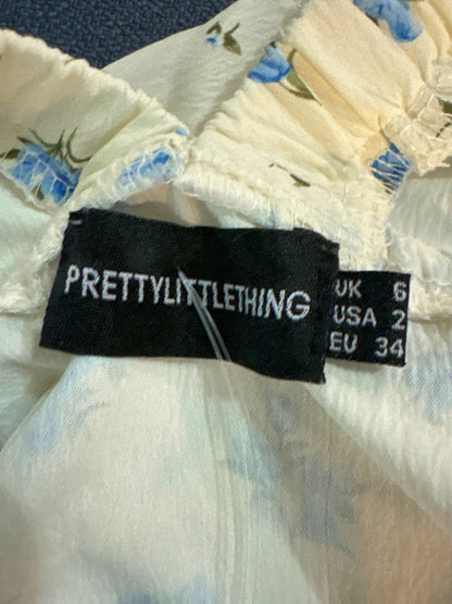 PrettyLittleThing White Floral Crop Top UK 6