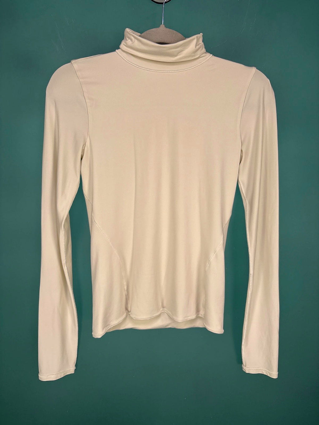 Lululemon  Off White Long Sleeve Turtleneck Top