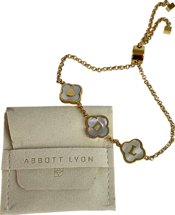 Abbott Lyon Metallic Clover Custom Name Bracelet One Size