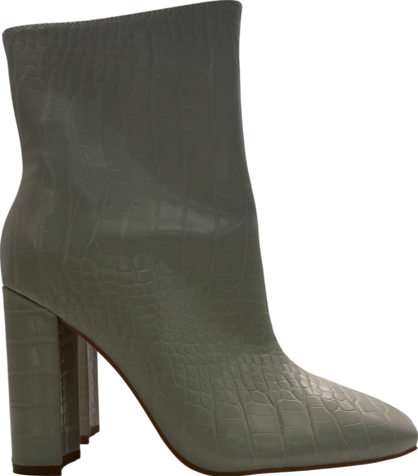 PrettyLittleThing Cream Beige Pu Croc Square Toe Flat Heeled Ankle Boots UK 6 EU 39 👠