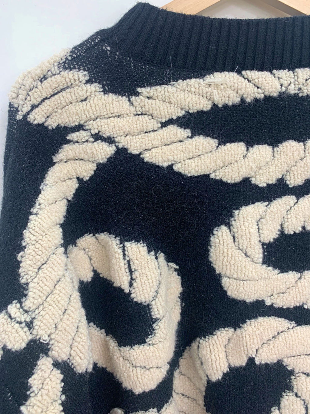 GD Black and White Rope Pattern Jumper UK S/M
