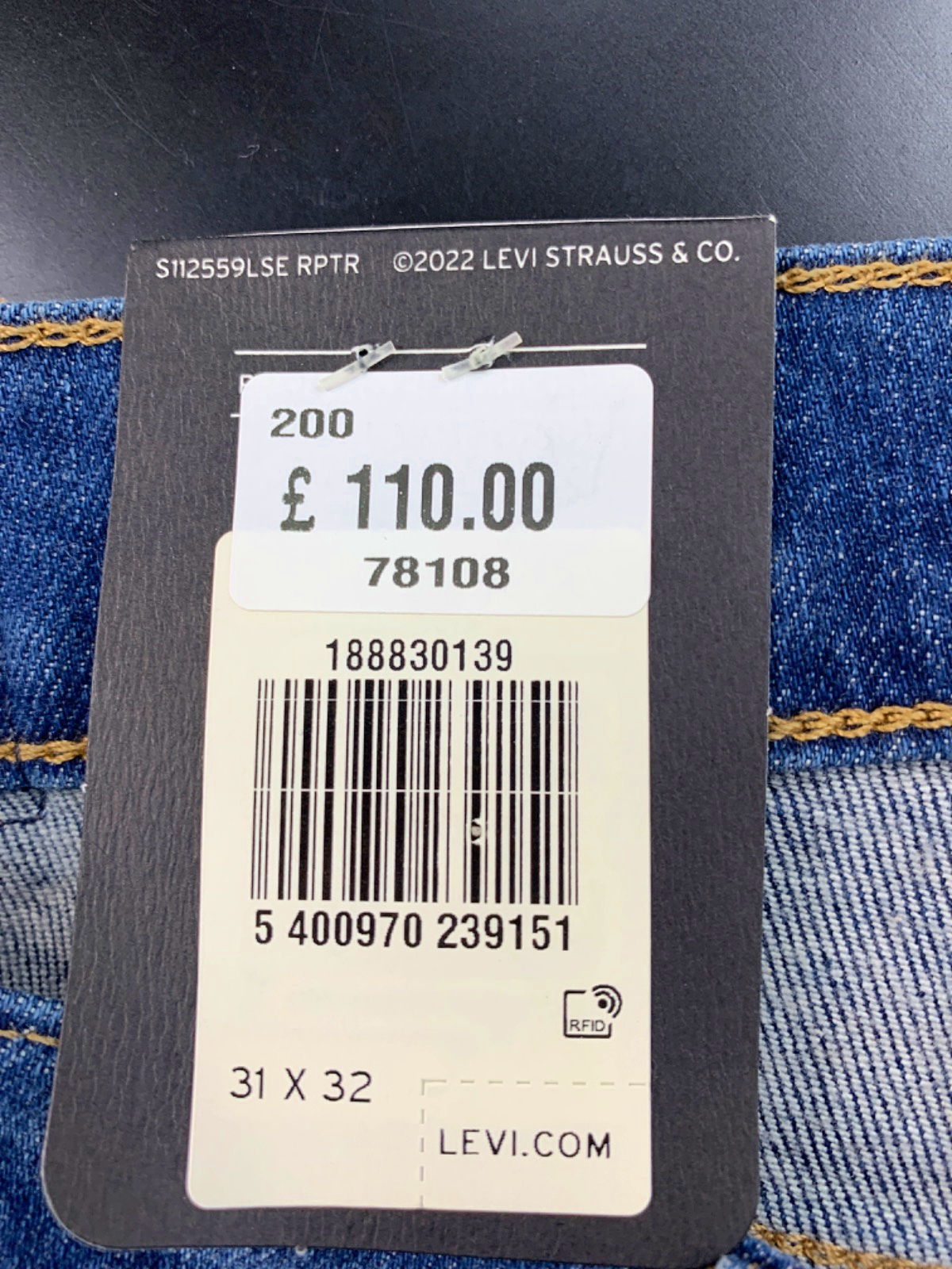 Levi's Blue 724 High-Rise Slim Straight Jeans W31