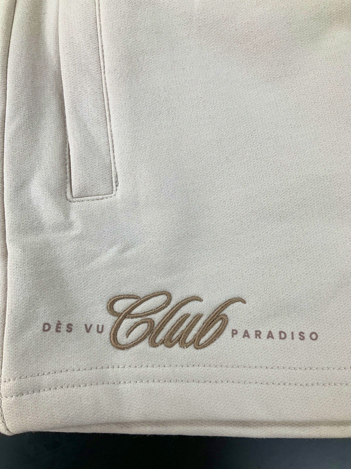 Des Vu Beige Club Paradiso Shorts UK S