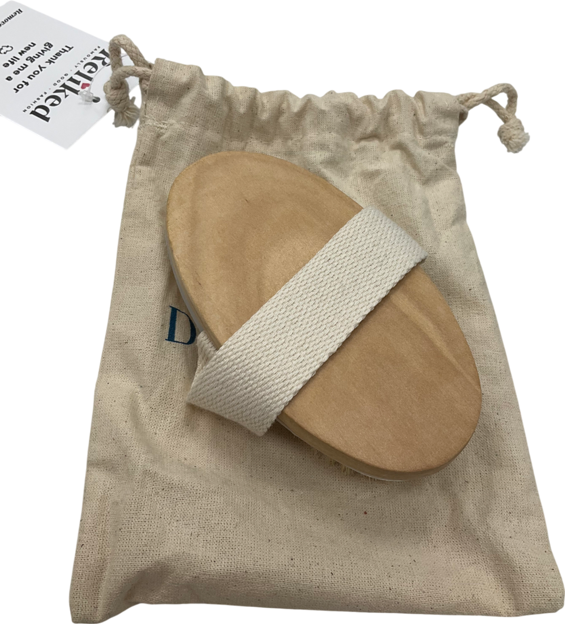 temple spa Giving It The Brush Off Detoxing Dry Body Brush