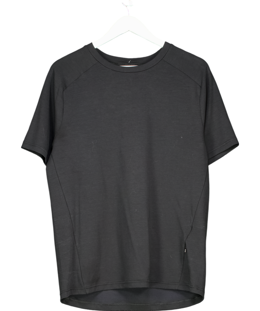 On Cloud Black Studio-t top UK M