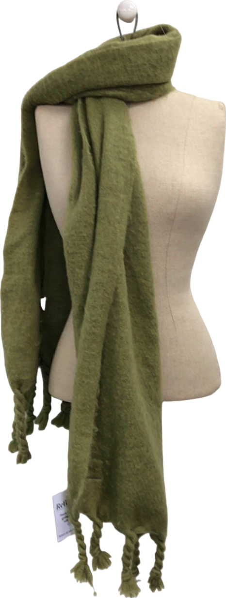 PRETTYLITTLETHING Green Knitted Tassel Scarf