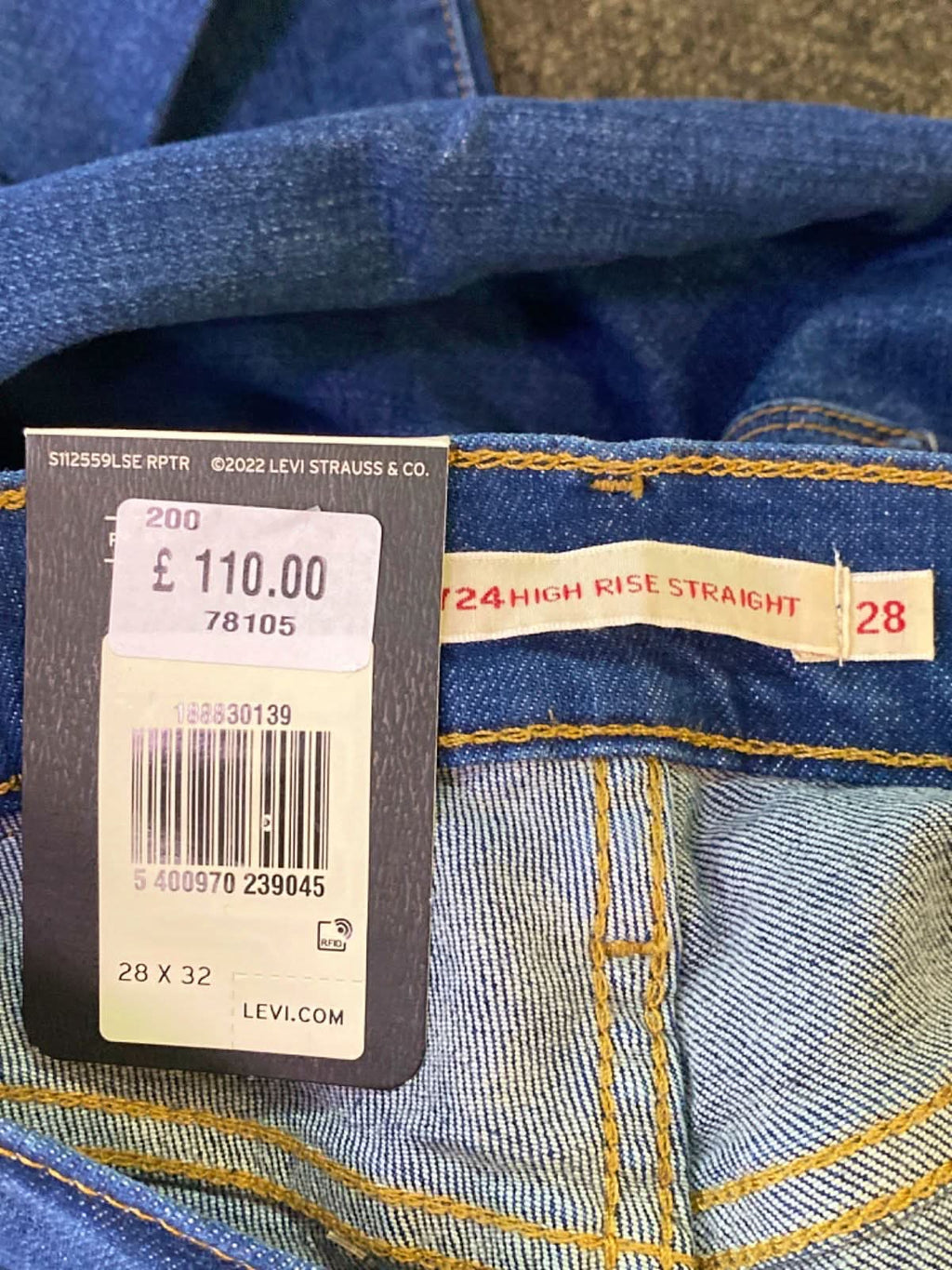 Levi's Blue 724 High-Rise Slim Straight Jeans W28