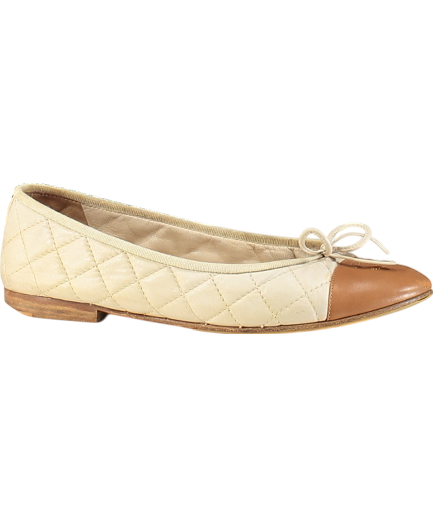 Chanel Beige / Tan Quilted CC Logo Ballet Flats UK 5 EU 38 👠