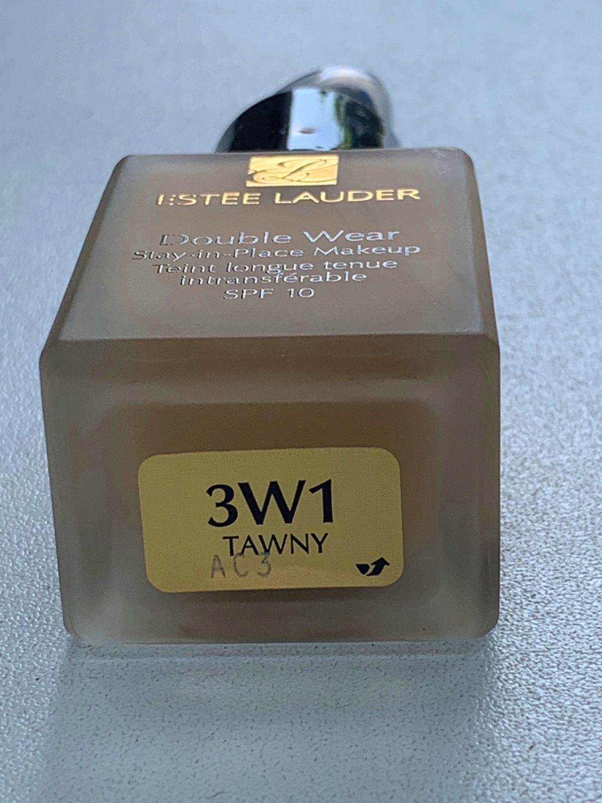 Estee Lauder Double Wear Stay-in-Place Makeup SPF 10 Tawny 30ml