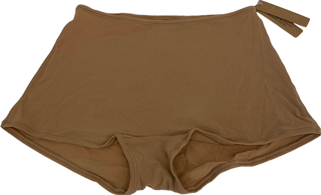 SKIMS Nude Boy Shorts In Ochre UK M