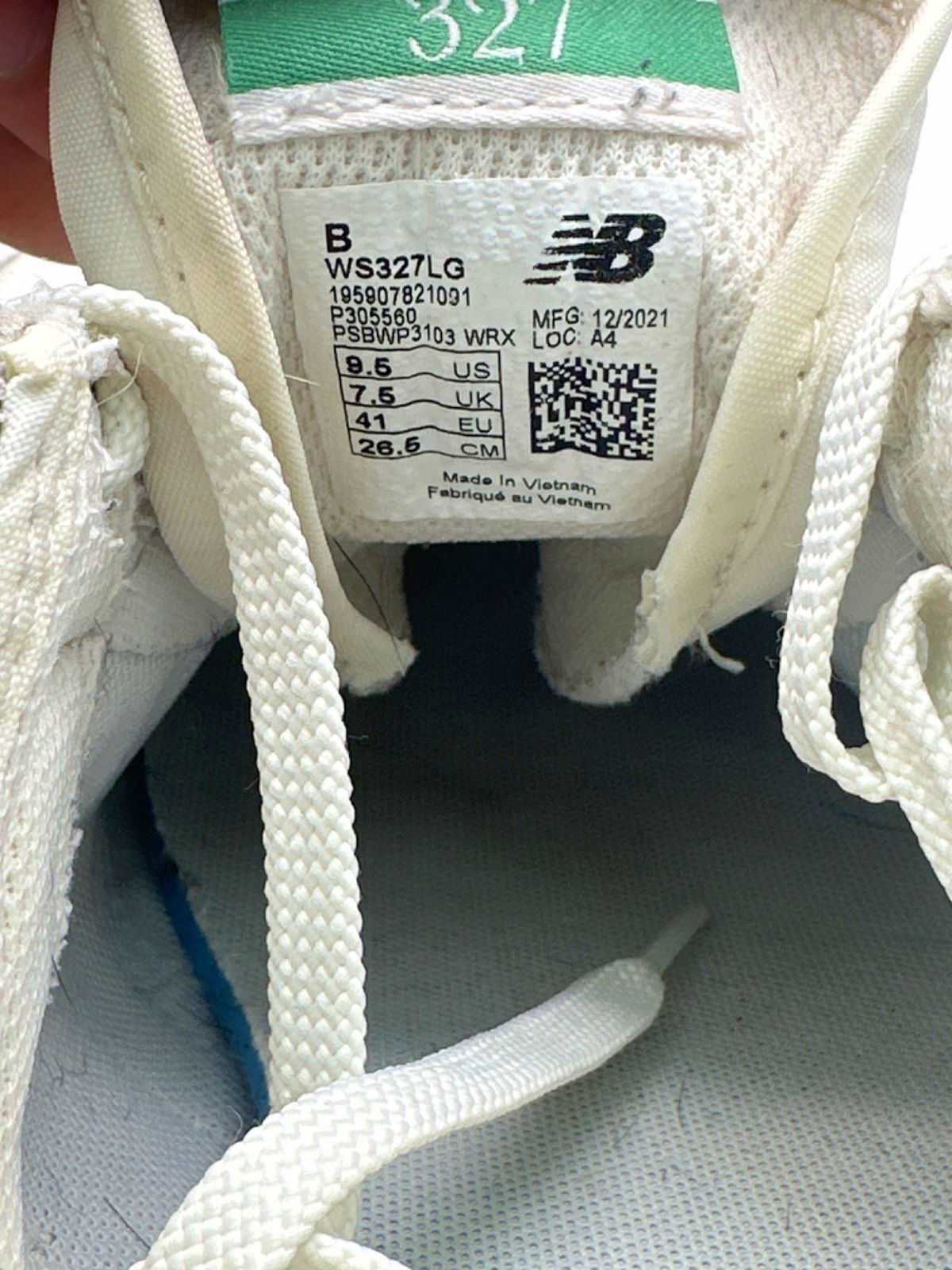 New Balance White/Green 327 Trainers UK 7.5