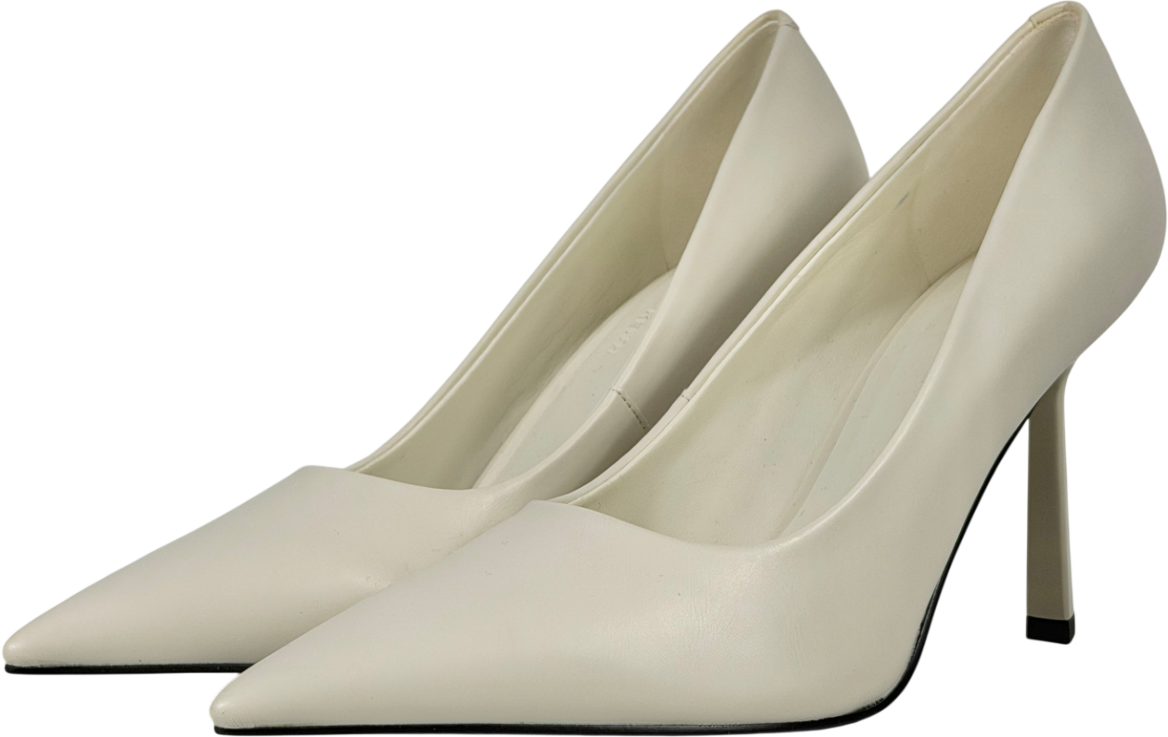 Charles & Keith Cream Pointed-toe Pumps UK 6 EU 39 👠