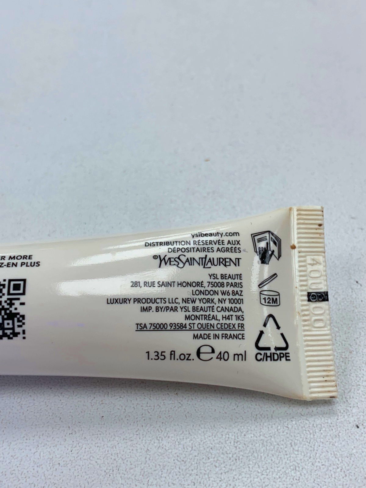 Yves Saint Laurent NU Bare Look Tint Foundation 10 Light 40ml