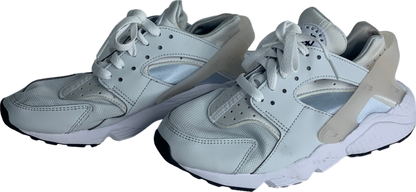 Nike White Air Huarache Trainers UK 5 EU 39 👞