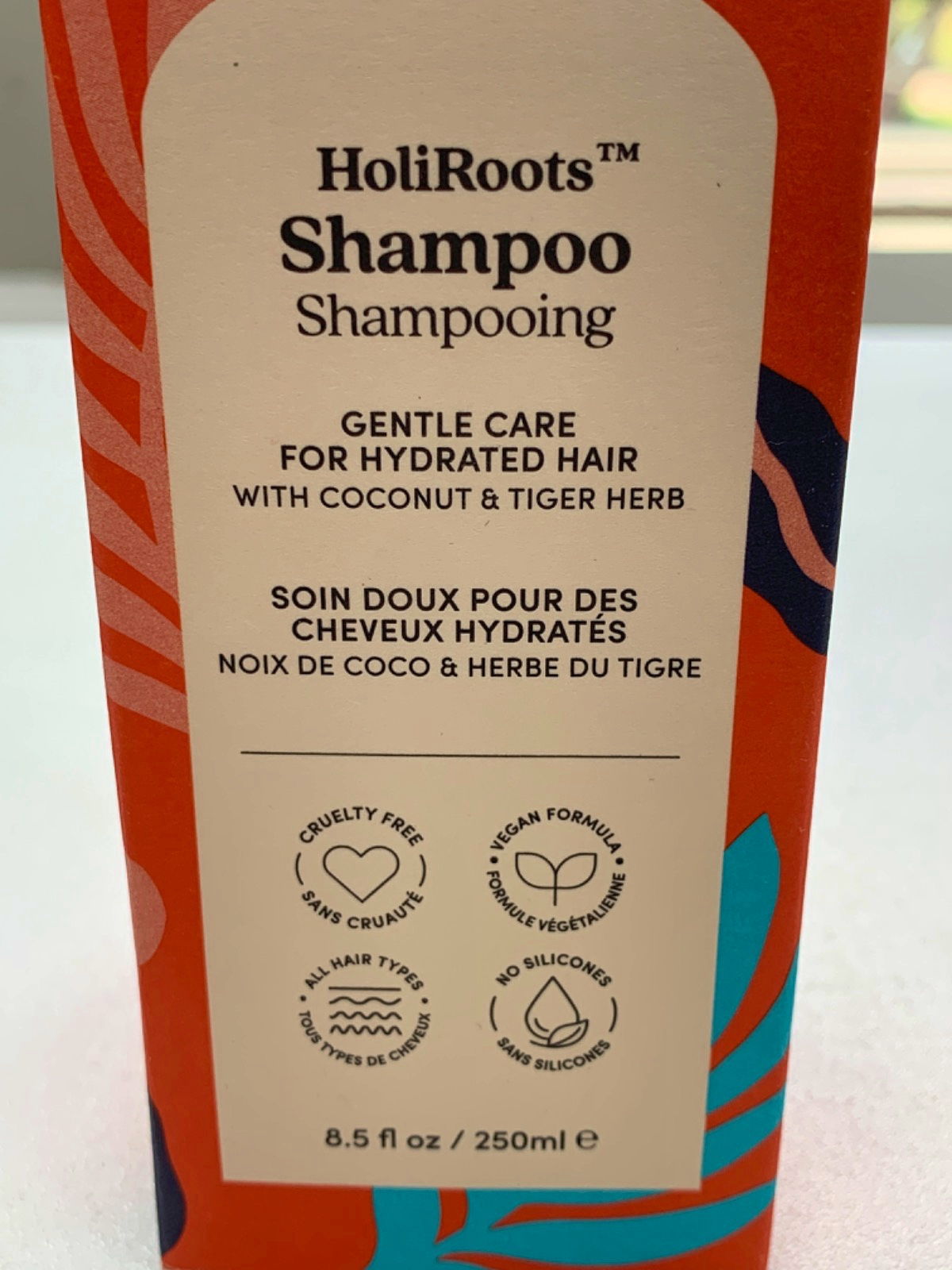 Fable & Mane HoliRoots Shampoo Coconut & Tiger Herb 250ml