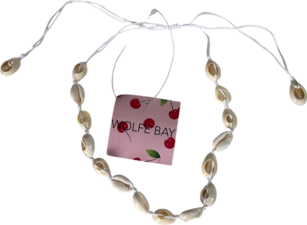 Wolfe Bay White Bambi Shell Necklace And Bracelet One Size