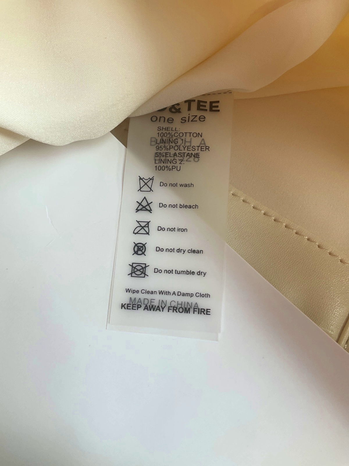 Bo & Tee Cream Sporty Tote Bag