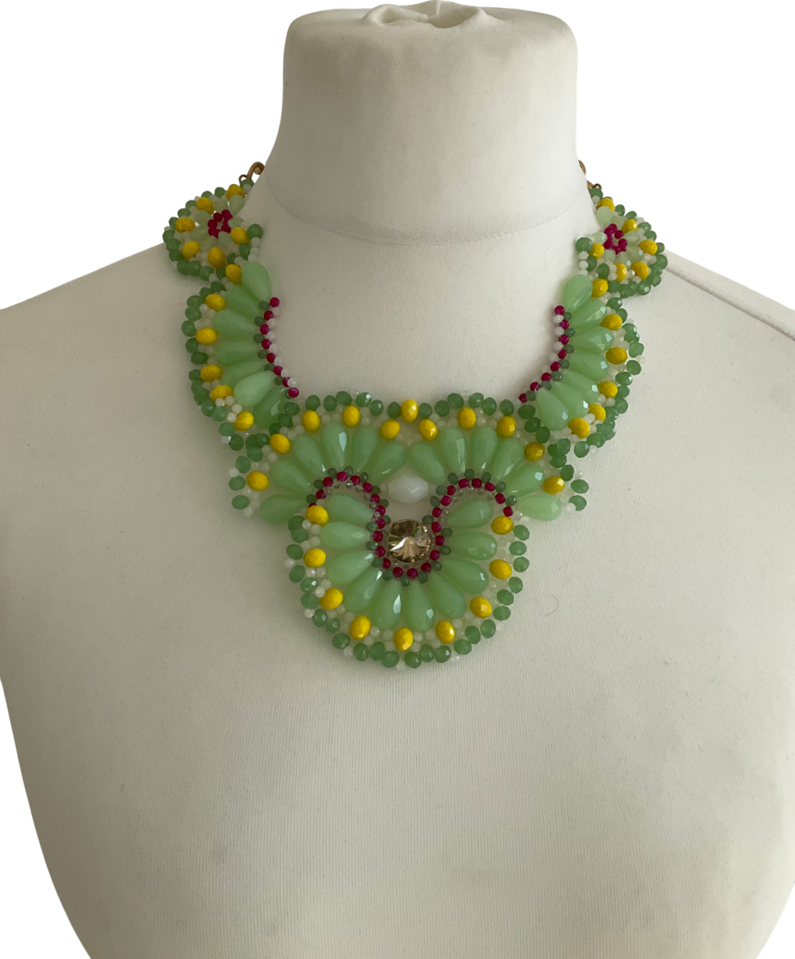 Teria Yabar Green Beaded Necklace One Size