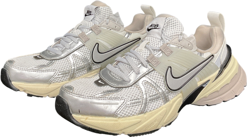 Nike Metallic V2k Run "metallic Silver" UK 5.5 EU 38.5 👠