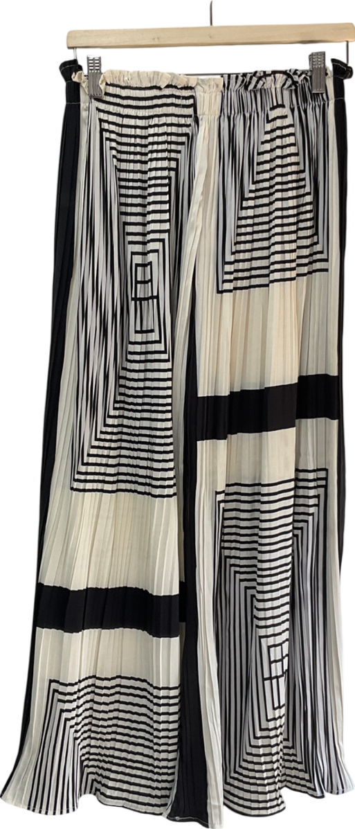 angel eye Plisse Wide Leg Trousers In Black Floral Print