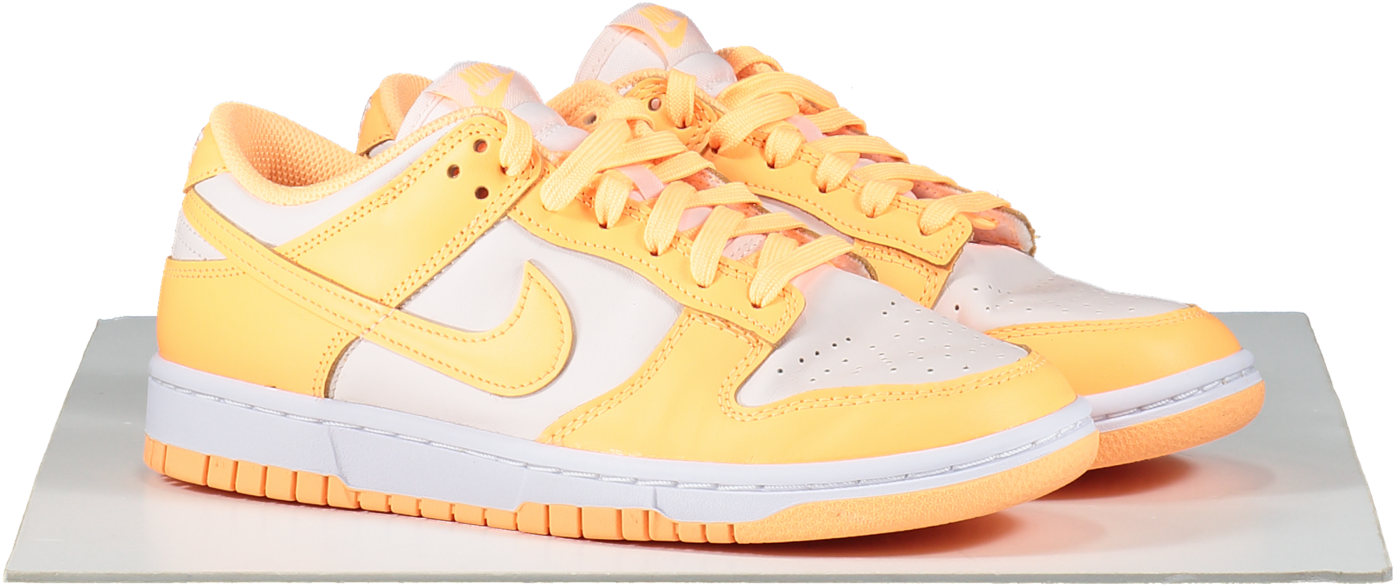 Nike Dunk Low Peach Cream Trainers UK 5.5 EU 38.5 👠
